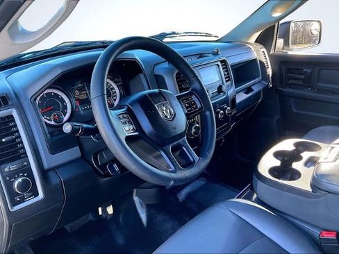 Used 2020 RAM 1500 Tradesman w/ Chrome Appearance Group image 18