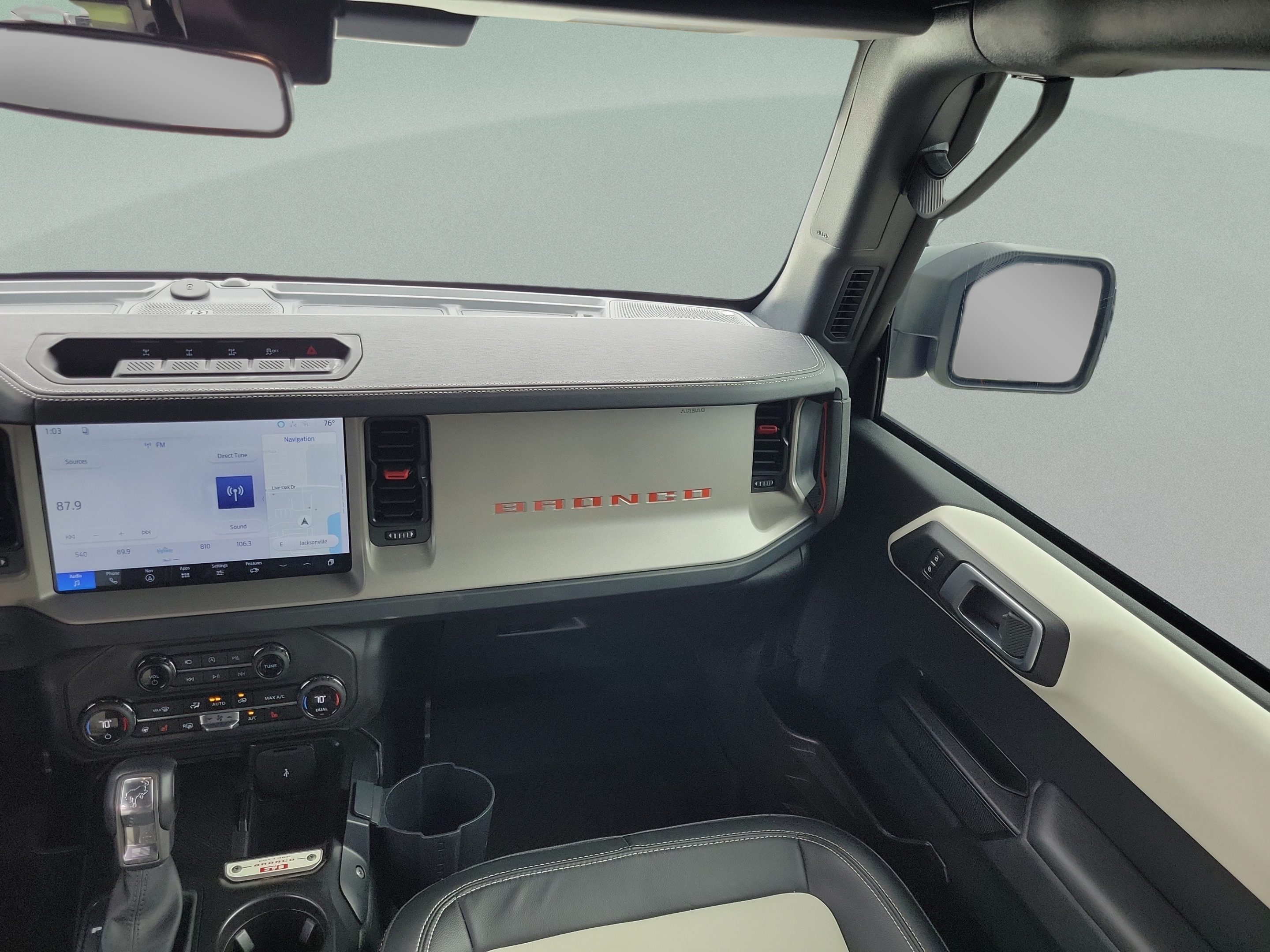 Used 2026 Ford Bronco Outer Banks w/ Sasquatch Package AWD/4WD image 7