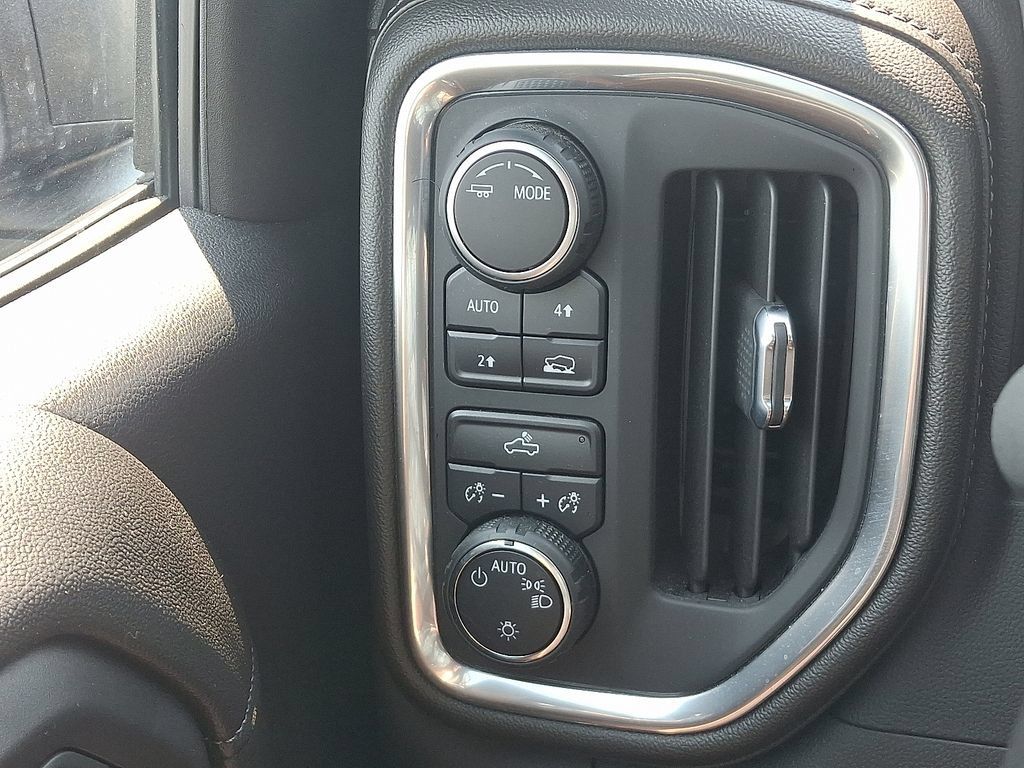 Certified 2022 Chevrolet Silverado 1500 LT AWD/4WD image 23