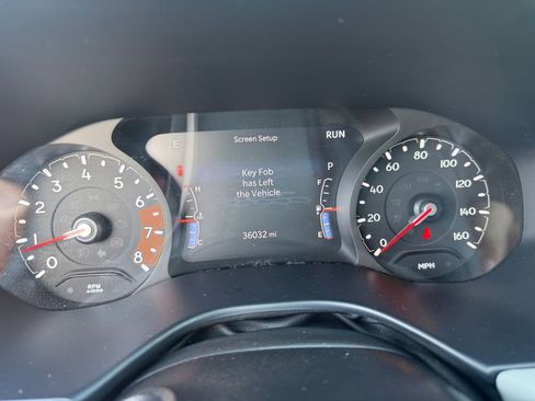 Used 2025 Jeep Compass Limited AWD/4WD image 40