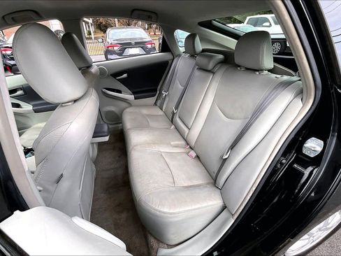 Used 2010 Toyota Prius Five image 18
