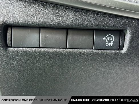 New 2026 Nissan Kicks SV w/ SV Premium Package FWD image 10