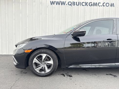 Used 2019 Honda Civic LX image 3