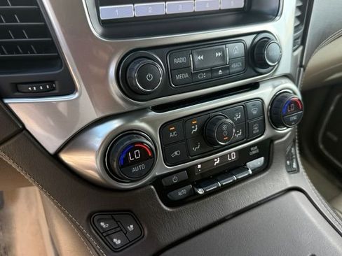 Used 2019 Chevrolet Tahoe Premier AWD/4WD image 13