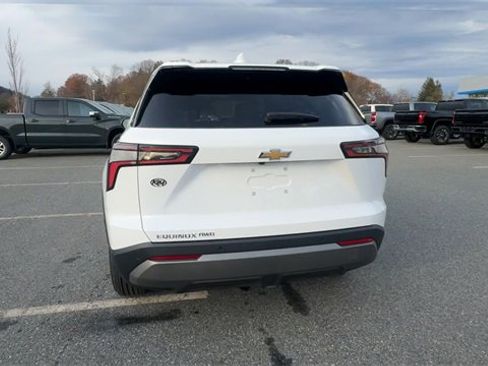 New 2026 Chevrolet Equinox LT w/ LPO, Floor Liner Package image 7