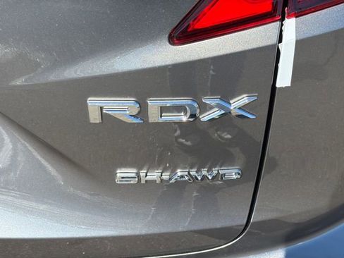 Used 2026 Acura RDX SH-AWD image 9