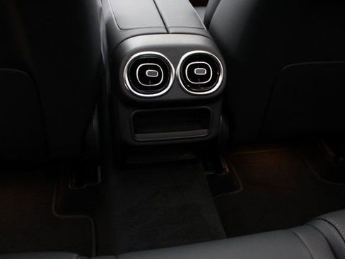 New 2026 Mercedes-Benz GLC 300 4MATIC image 33