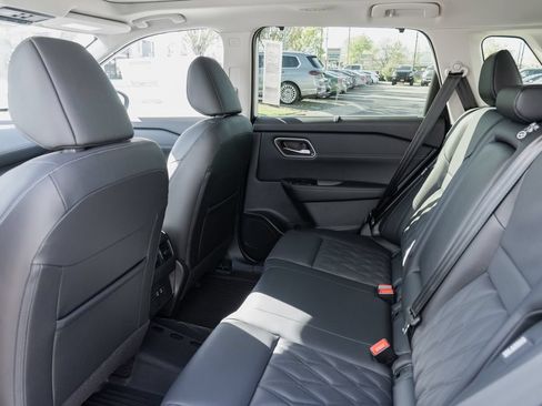 New 2026 Nissan Rogue Platinum AWD/4WD image 26