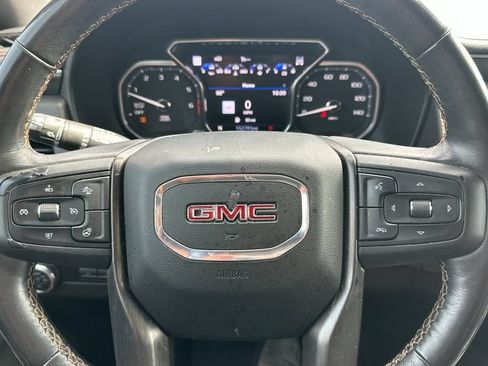 Used 2021 GMC Yukon XL AT4 w/ AT4 Premium Plus Package AWD/4WD image 10