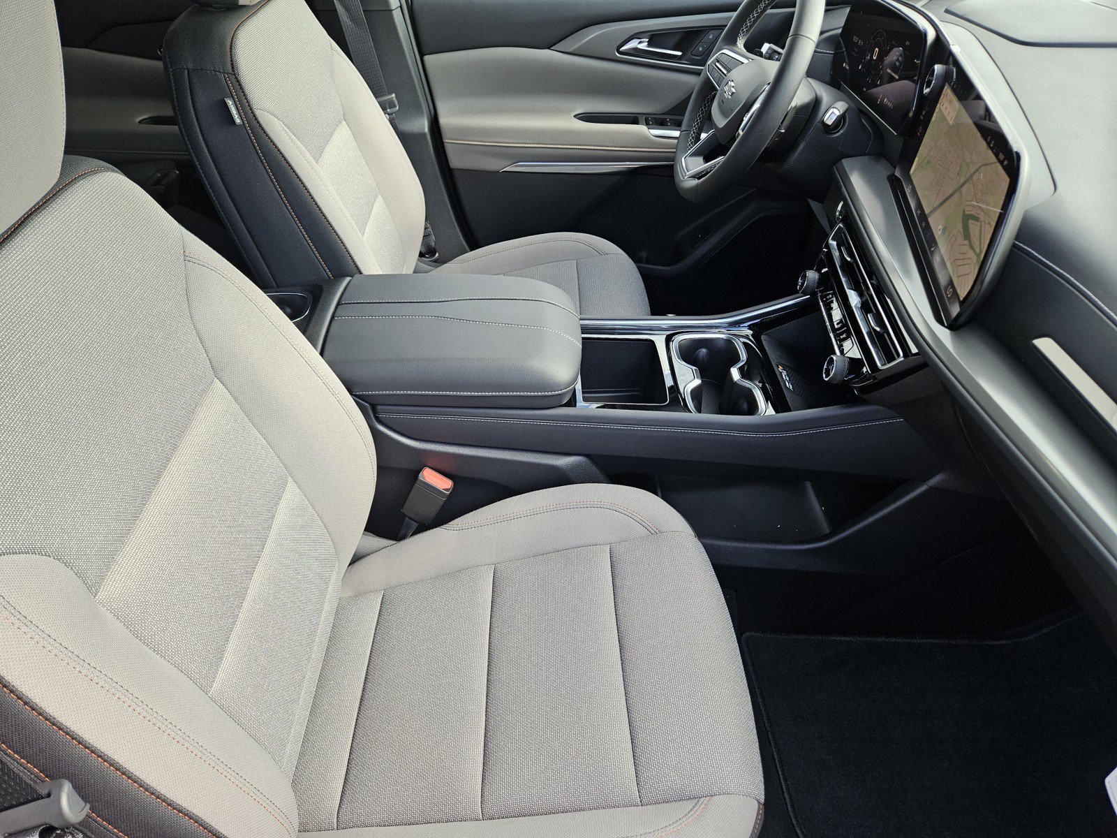 New 2027 Chevrolet Traverse LT w/ Midnight/Sport Edition FWD image 10