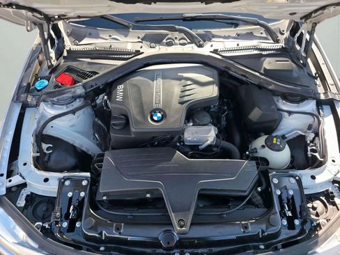 Used 2017 BMW 320i Sedan image 38