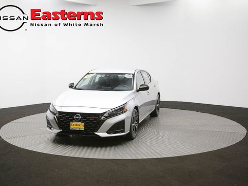 Used 2023 Nissan Altima 2.5 SR FWD image 49