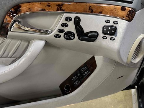 Used 2006 Mercedes-Benz S 500 image 36