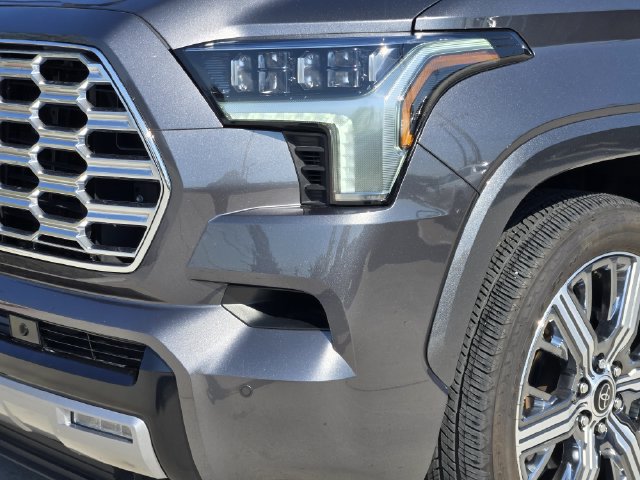 Used 2024 Toyota Sequoia Capstone AWD/4WD image 5