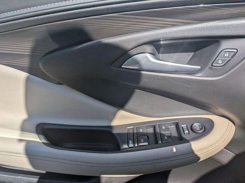 Used 2020 Buick Envision Preferred FWD image 14