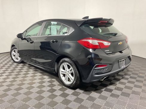 Used 2017 Chevrolet Cruze LT w/ Convenience Package FWD image 12