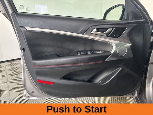 Used 2025 Genesis G70 3.3T Advanced image 8