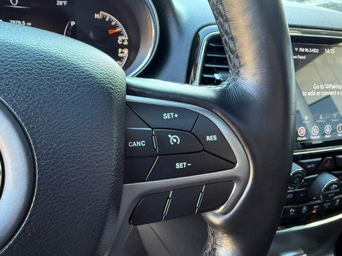 Used 2020 Jeep Grand Cherokee Altitude image 25