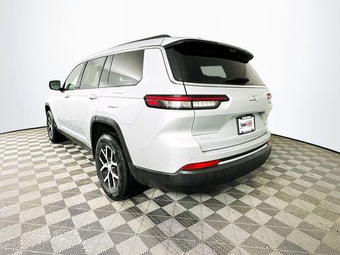 Certified 2024 Jeep Grand Cherokee L Limited w/ Luxury Tech Group II image 8