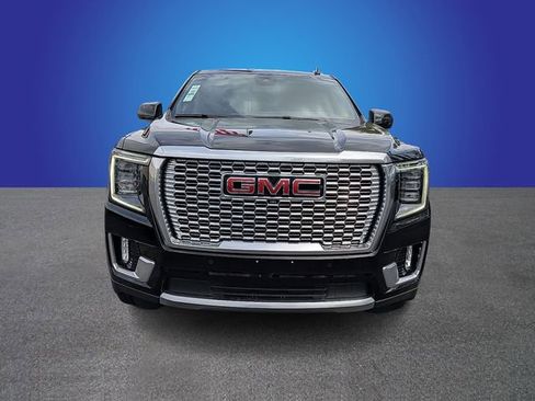 Used 2024 GMC Yukon XL Denali AWD/4WD image 8
