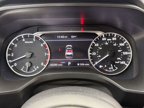 Used 2024 Nissan Rogue SV AWD/4WD image 23