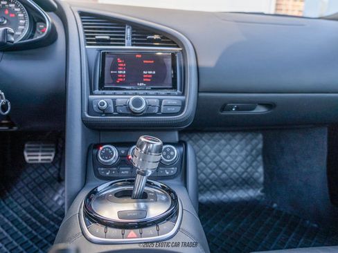 Used 2014 Audi R8 V8 image 26