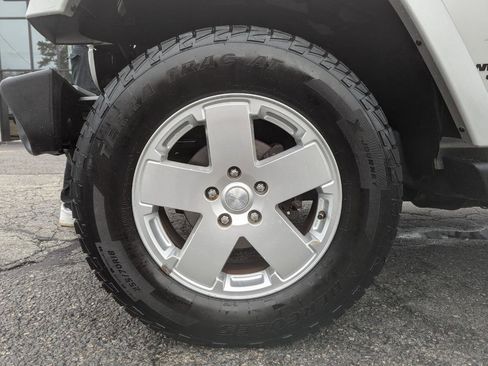 Used 2010 Jeep Wrangler Unlimited Sahara w/ Trailer Tow Group AWD/4WD image 48