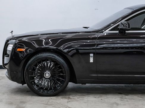 Used 2014 Rolls-Royce Ghost image 16