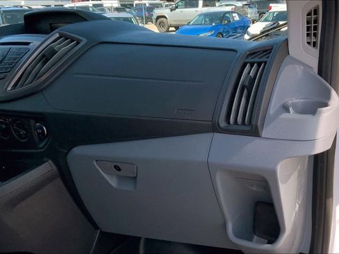 Used 2019 Ford Transit 150 XLT image 19