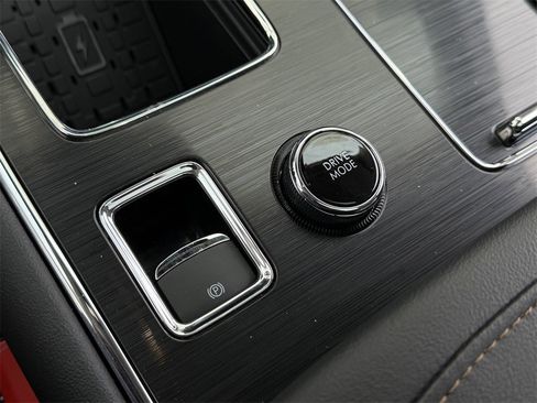 New 2026 Lincoln Aviator AWD image 32