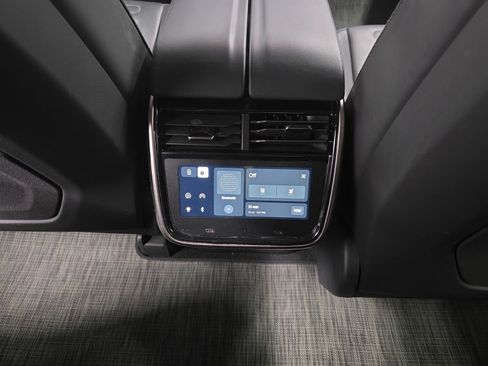 Used 2022 Rivian R1T Adventure image 28