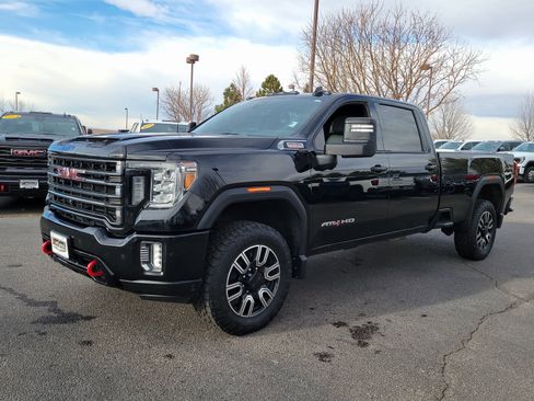 Used 2020 GMC Sierra 3500 AT4 w/ AT4 Premium Package image 4