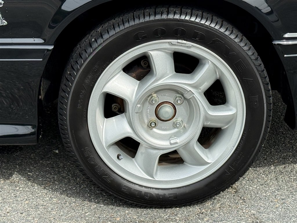 Used 1993 Ford Mustang Cobra RWD image 37