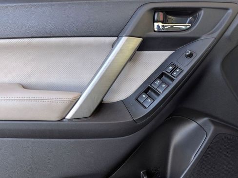 Used 2014 Subaru Forester 2.5i Limited w/ Popular Package #2 image 12