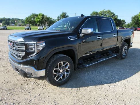 New 2026 GMC Sierra 1500 SLT w/ SLT Premium Plus Package AWD/4WD image 12