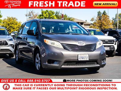 Used 2011 Toyota Sienna w/ Towing Pkg