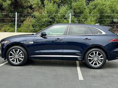 New 2026 Jaguar F-PACE R-Dynamic S image 2