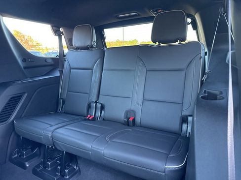 Used 2021 GMC Yukon SLT w/ SLT Premium Package image 22