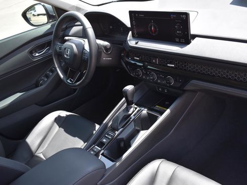 Used 2025 Honda Accord EX-L image 14