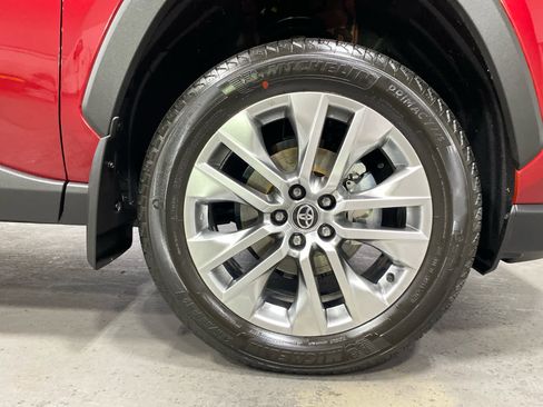 Used 2025 Toyota RAV4 Limited image 30