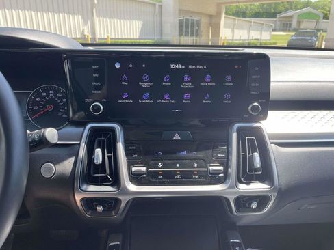Used 2022 Kia Sorento S FWD image 22