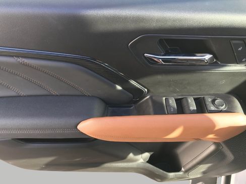 Certified 2024 GMC Canyon AT4 w/ Technology Package image 26