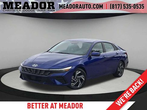 Used 2025 Hyundai Elantra Limited FWD image 1