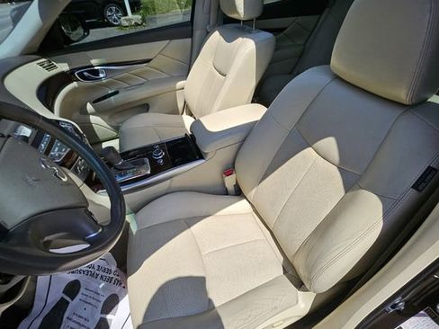 Used 2015 INFINITI Q70 3.7 AWD/4WD image 15