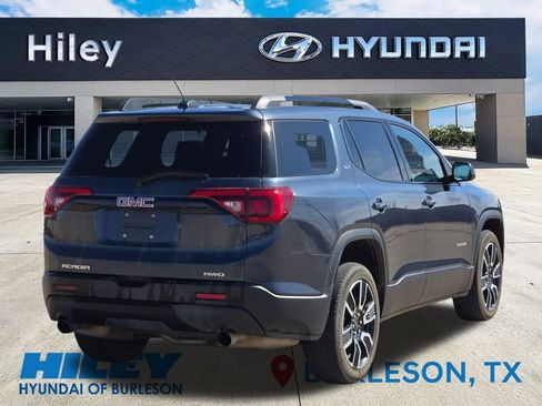 Used 2019 GMC Acadia SLT w/ Black Edition image 4