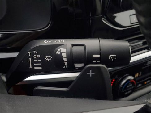 Used 2023 Nissan Pathfinder SL image 17