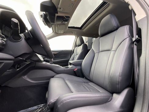 Certified 2025 Subaru Outback Limited image 11