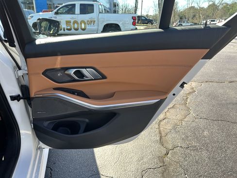 Used 2021 BMW 330e xDrive 330e xDrive w/ Executive Package image 18