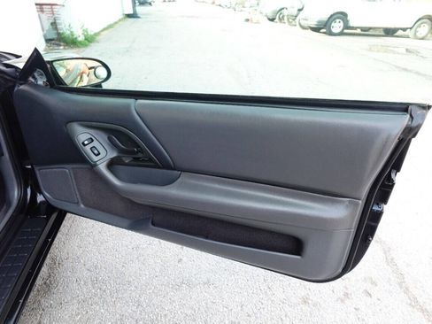 Used 1999 Chevrolet Camaro Z28 w/ SS Performance/Appearance Pkg image 30