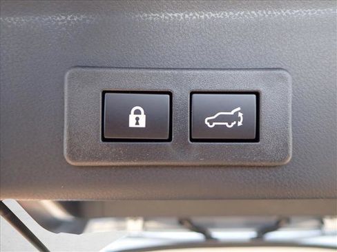 New 2025 Subaru Ascent Limited image 9